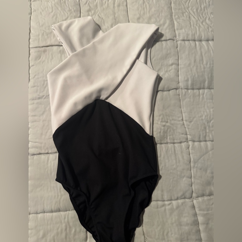 Five Dancewear YXL Leo